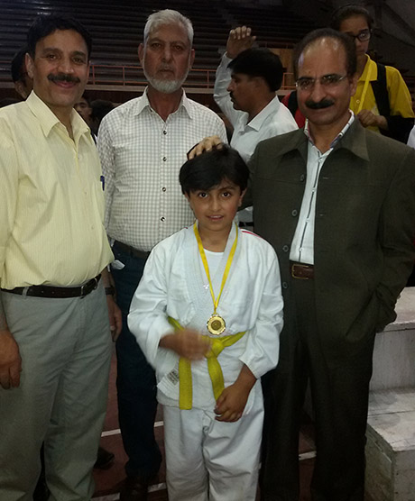 Sehr Un Nisa bags Gold Medal in district level Inter School Ju-Jitsu Championship