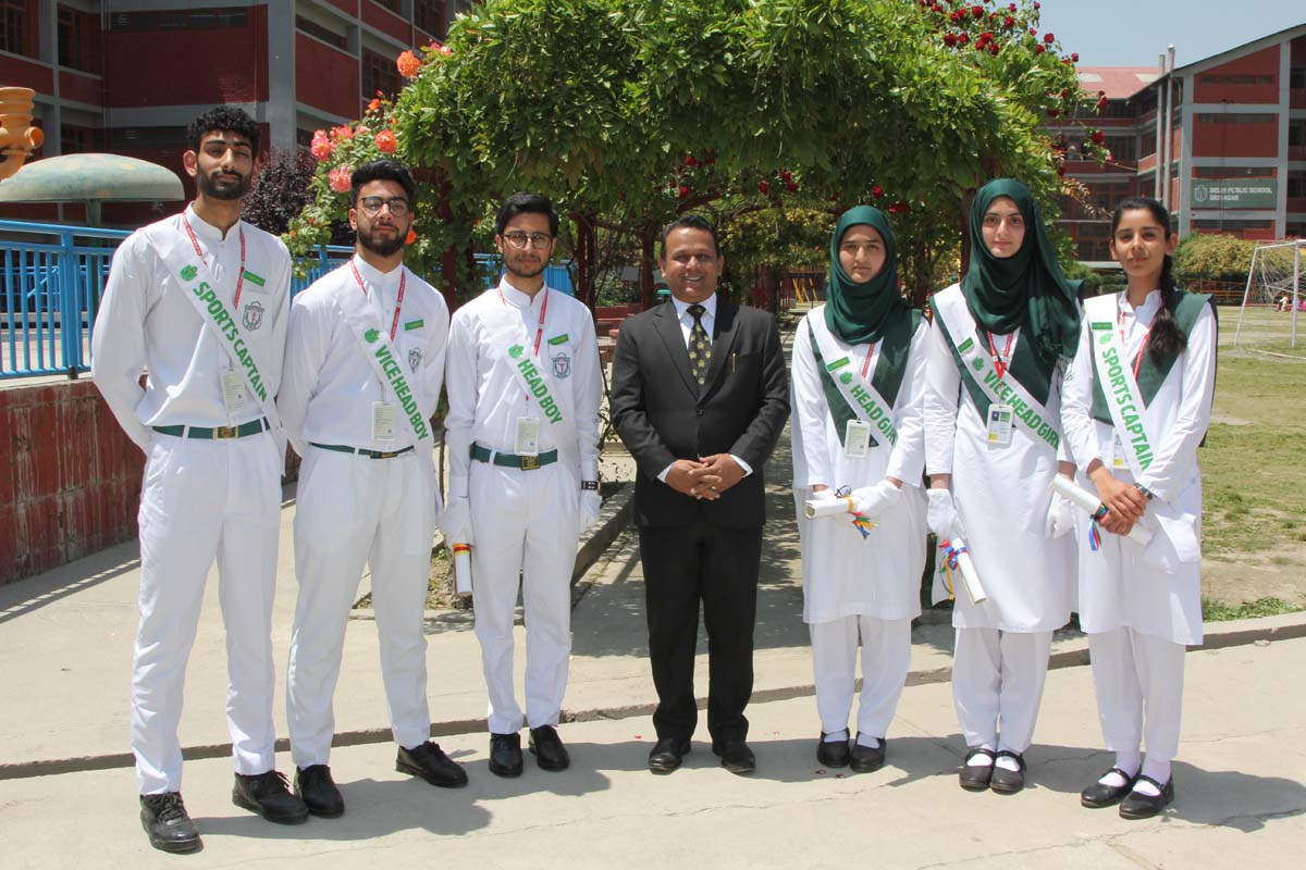 School conducts Investiture Ceremony 2019