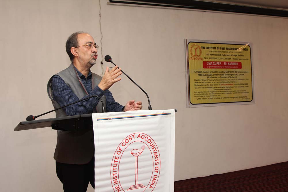 A career counselling session with CMA Bashir Masoudi