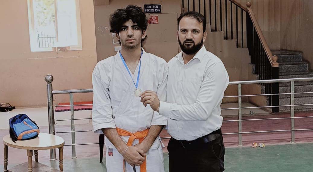 DPS Srinagar student wins silver in taekwondo