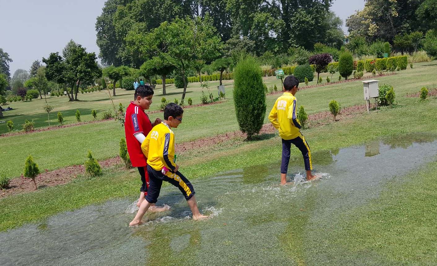 Fun, Friendship & Fresh Air – Picnic to Shalimar