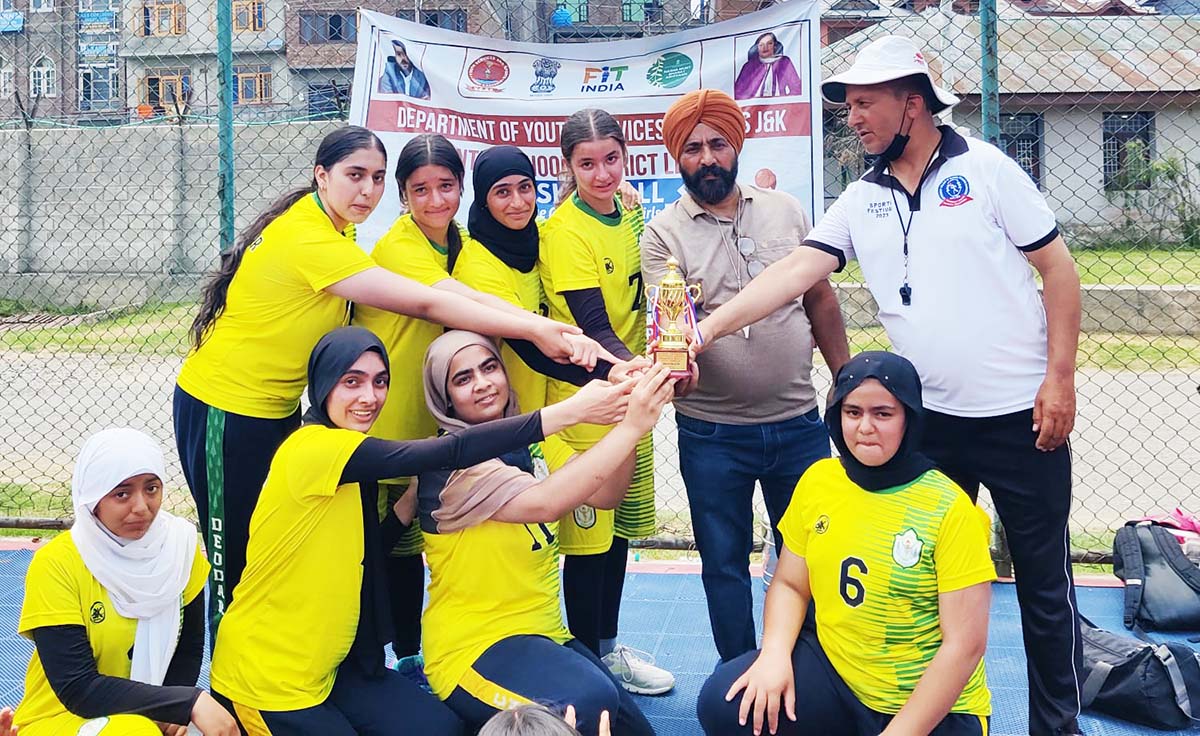 DPS Srinagar Girls’ Team Triumphs as Champions of the Inter-School Under-17 Basketball Tournament!