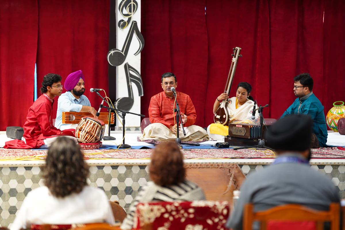 DPS Srinagar Hosts Celebrated Indian Classical Music Concert